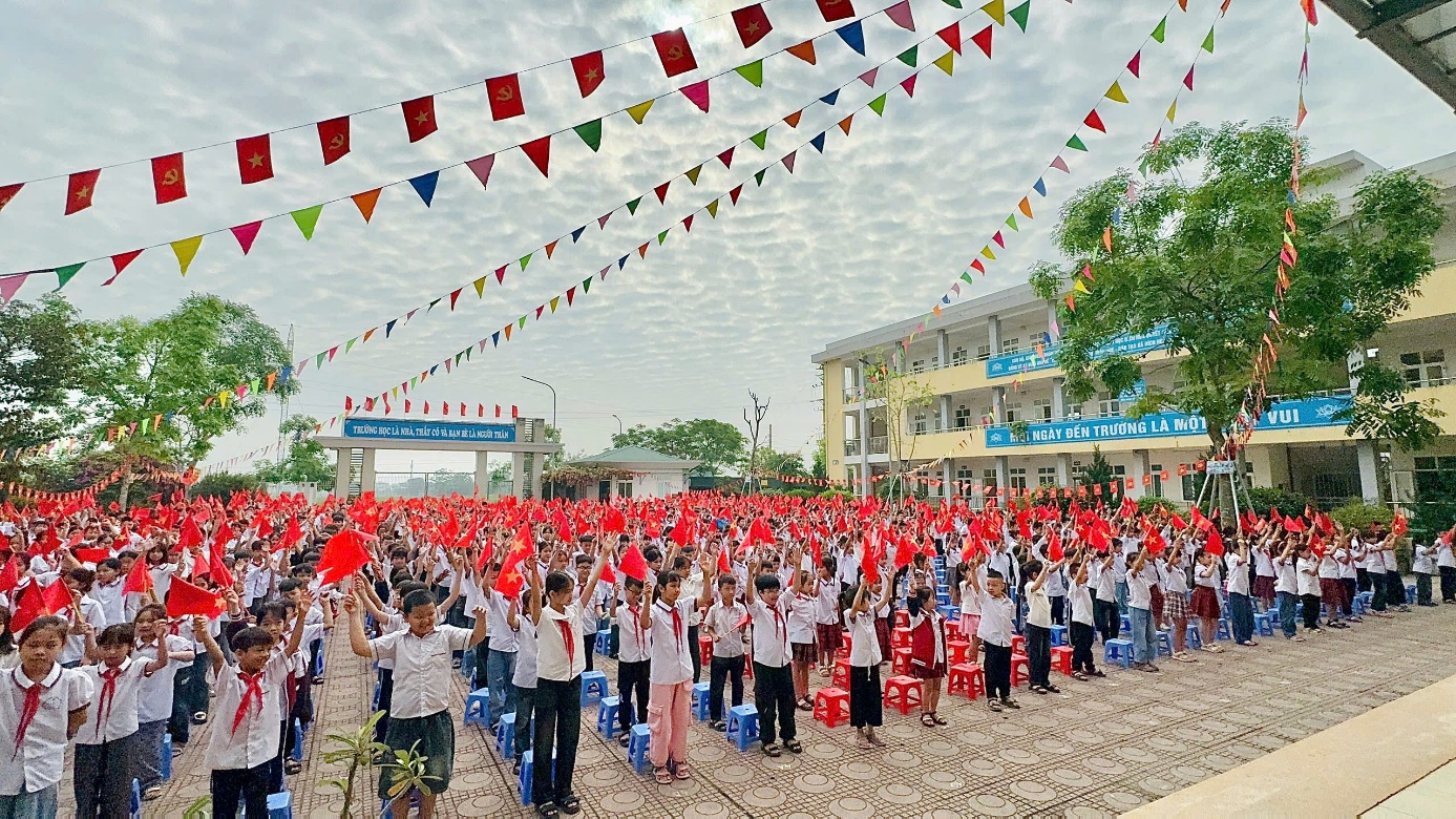 SÔI NỔI CÁC HOẠT ĐỘNG KỶ NIỆM 84 NĂM NGÀY THÀNH LẬP ĐỘI TNTP HỒ CHÍ MINH (15/5/1941-15/5/2025) VÀ 135 NĂM NGÀY SINH NHẬT BÁC (19/5/1890- 19/5/2025)