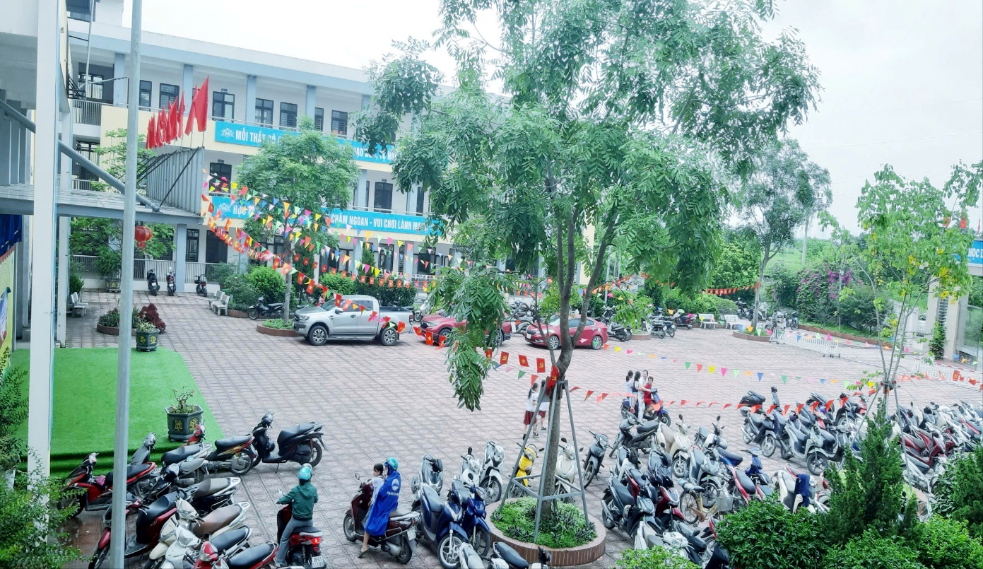 BUỔI HỌP CHA MẸ HỌC SINH CUỐI NĂM CỦA TRƯỜNG TIỂU HỌC BÍCH HÒA ĐONG ĐẦY YÊU THƯƠNG